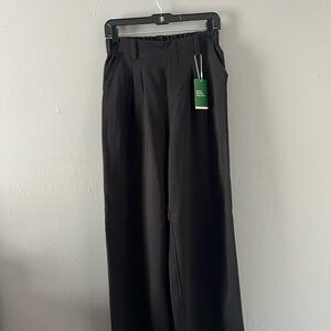 halara high waisted side pocket wide leg flowy linen feel pants!!